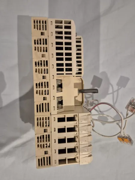 Schneider Electric LMC058LF42 Hareket Kontrol PLC görsel 2