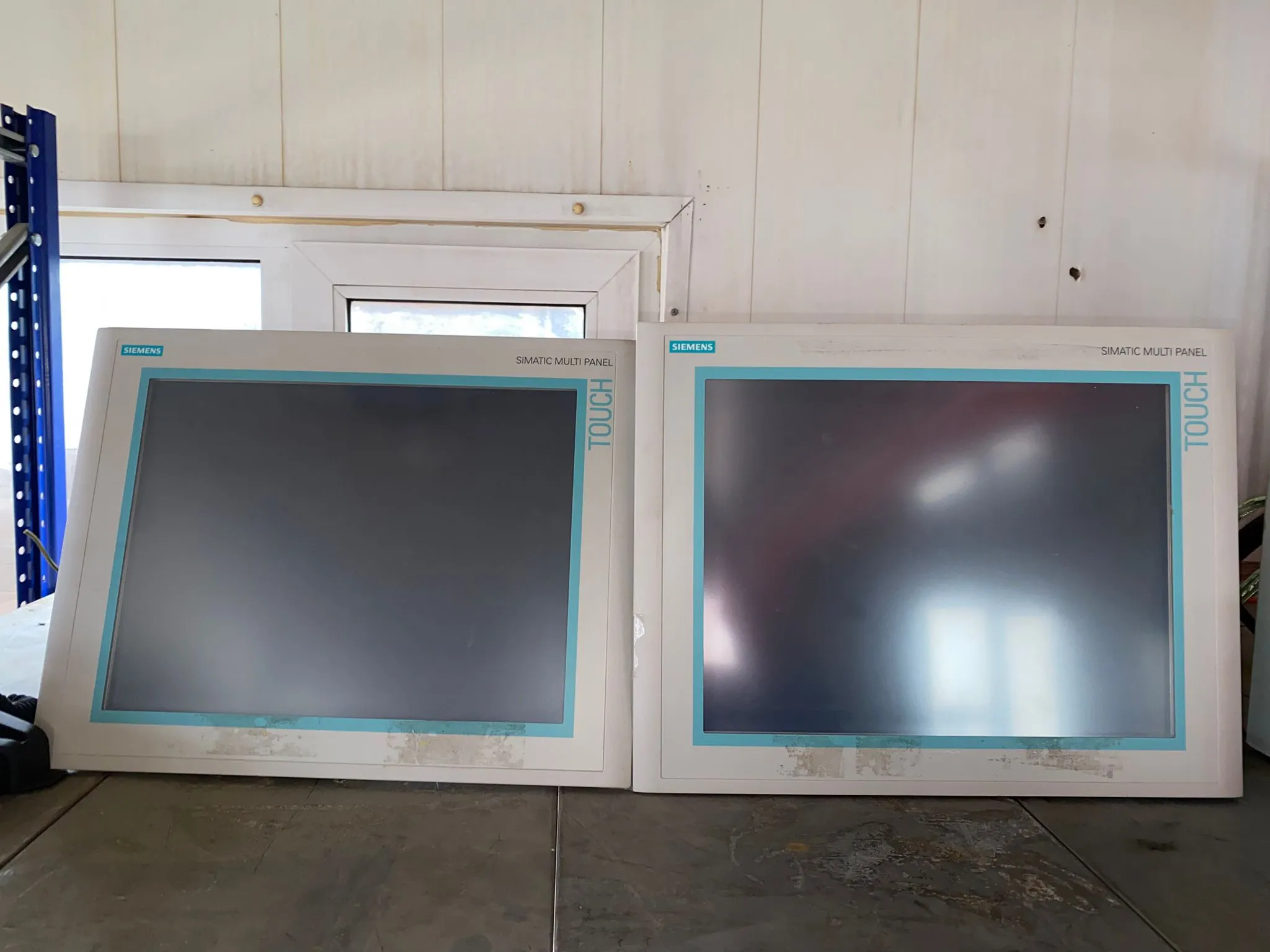 Siemens SIMATIC MP370 TOUCH 15'' TFT operatör panel - 6AV6545-0DB10-0AX0